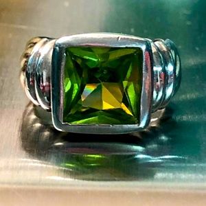 Vintage Genuine Peridot Faceted Ring 925